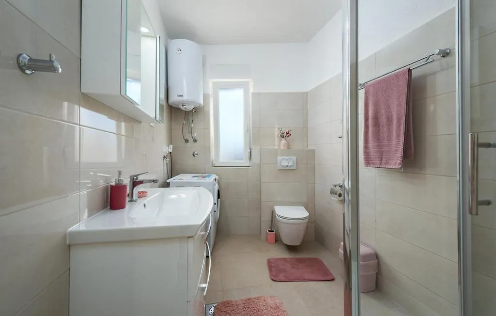 Apartman Leo Novigrad  0*, Novigrad (Istria)